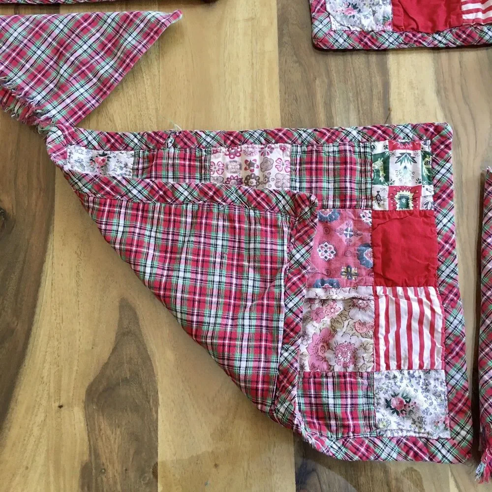 Set of 4 Vintage patchwork placemats with matching Napkins